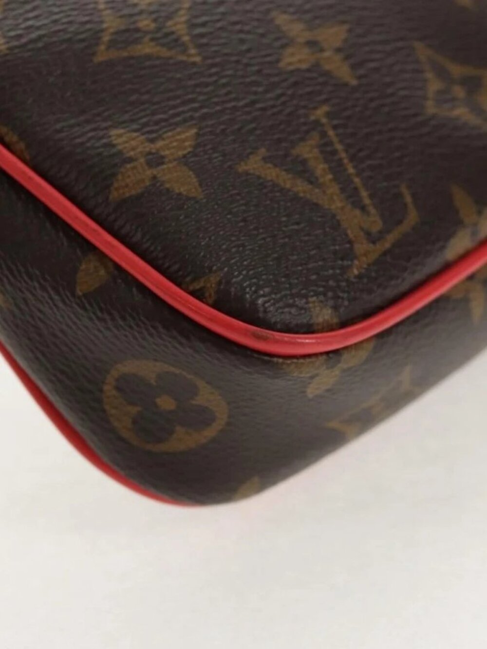 LOUIS VUITTON Monogram Totem Pochette Accessoires Pouch M41669 LV Auth 144884V - Picture 8 of 14